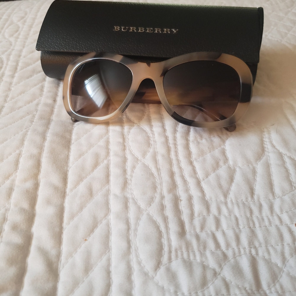 Authentic Burberry Sunglasses